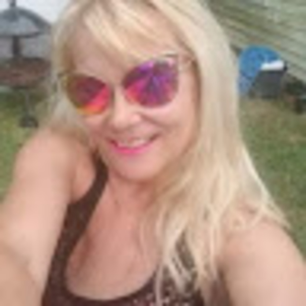Meet your Posher, Paula